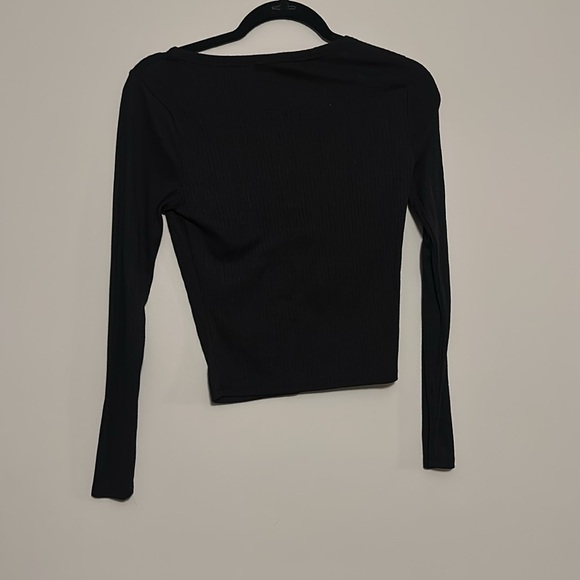 Lush Black Long Sleeve Women's Top - Picture 2 of 2